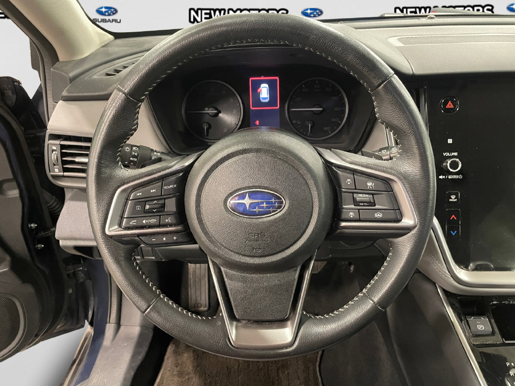 Used 2025 Subaru Outback Premium AWD/4WD image 12
