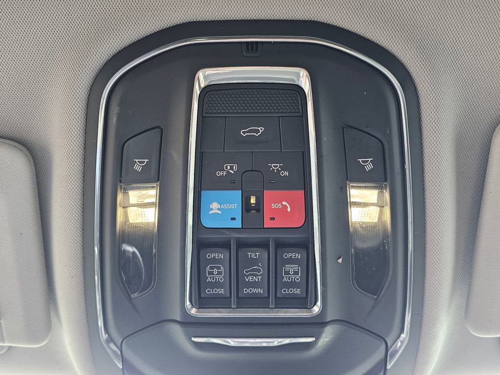 Used 2023 Jeep Grand Cherokee 4WD 4xe image 27