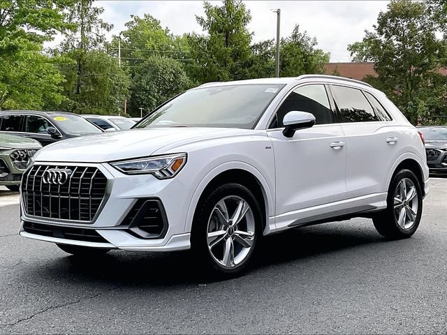 Certified 2024 Audi Q3 2.0T Premium AWD/4WD image 2