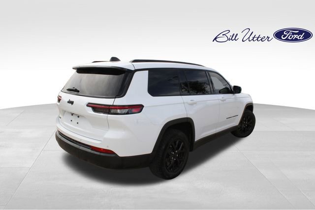 Used 2024 Jeep Grand Cherokee L Laredo AWD/4WD image 5