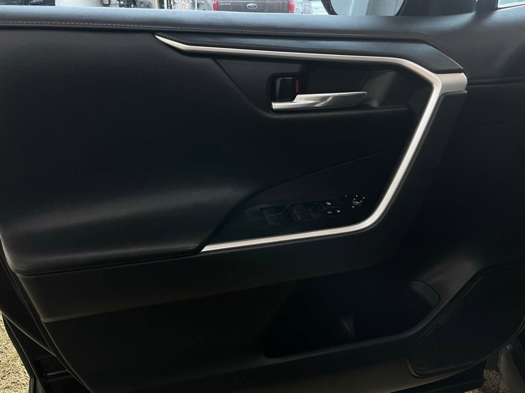 Used 2021 Toyota RAV4 Adventure AWD/4WD image 19