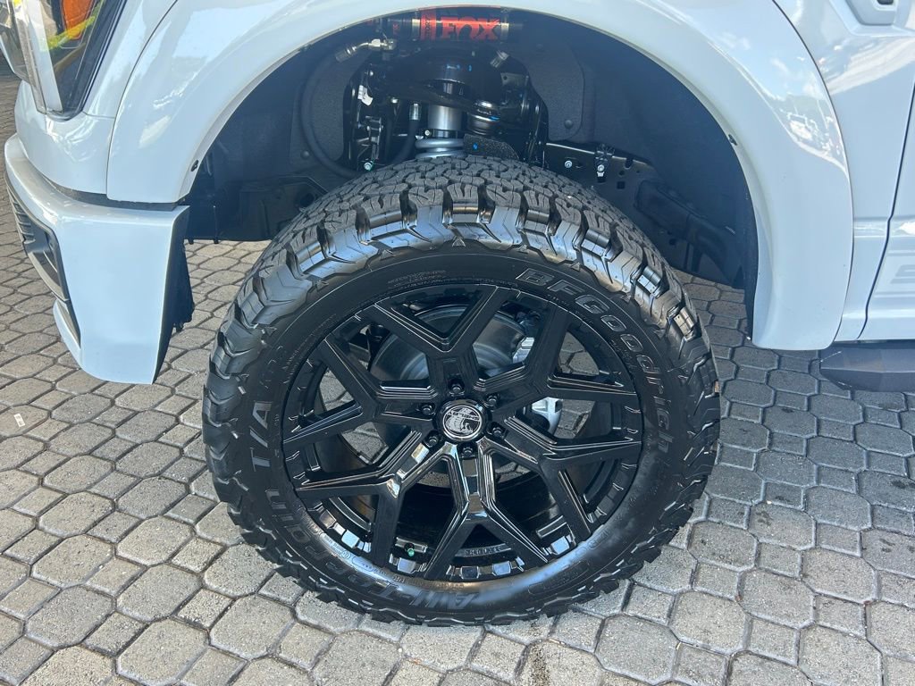 New 2025 Ford F150 Lariat w/ Equipment Group 502A High image 19