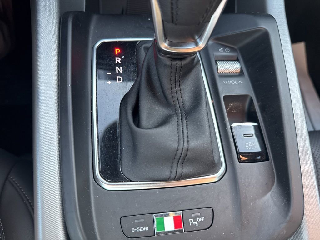 Used 2024 Alfa Romeo Tonale Veloce image 18