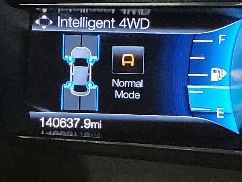 Used 2018 Ford Explorer XLT w/ Equipment Group 202A AWD/4WD image 18