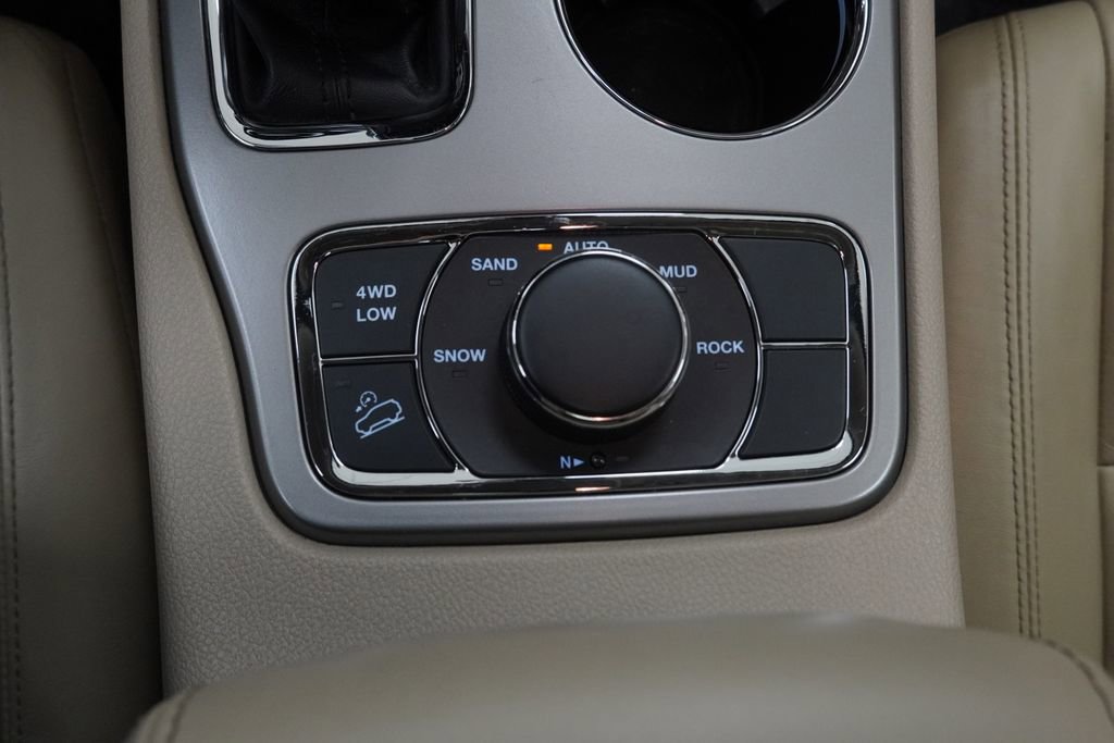 Certified 2021 Jeep Grand Cherokee Limited image 38