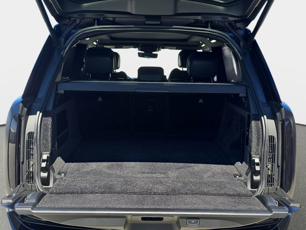 Used 2023 Land Rover Range Rover SE image 12