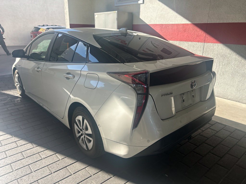 Used 2018 Toyota Prius Four w/ Advanced Technology Package FWD image 4
