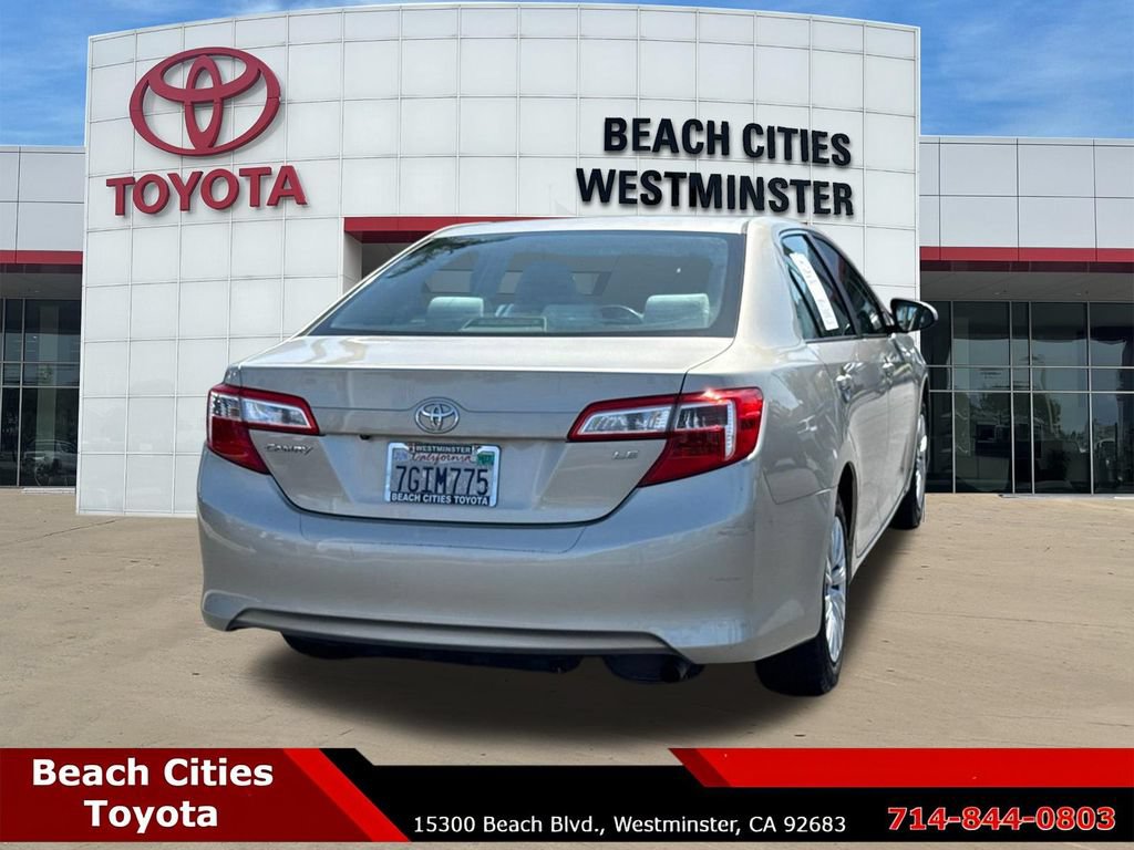Used 2014 Toyota Camry LE FWD image 11