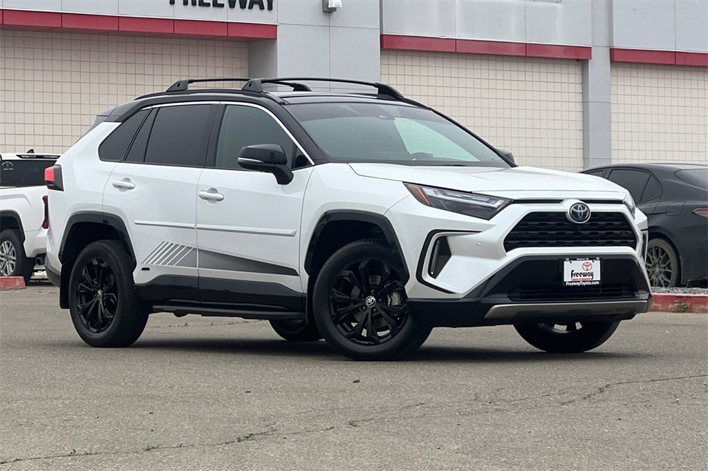 Used 2023 Toyota RAV4 XSE image 2