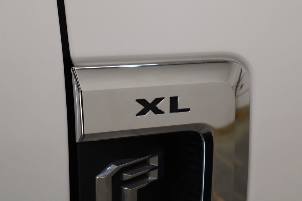 Used 2018 Ford F550 2WD Crew Cab Super Duty image 32