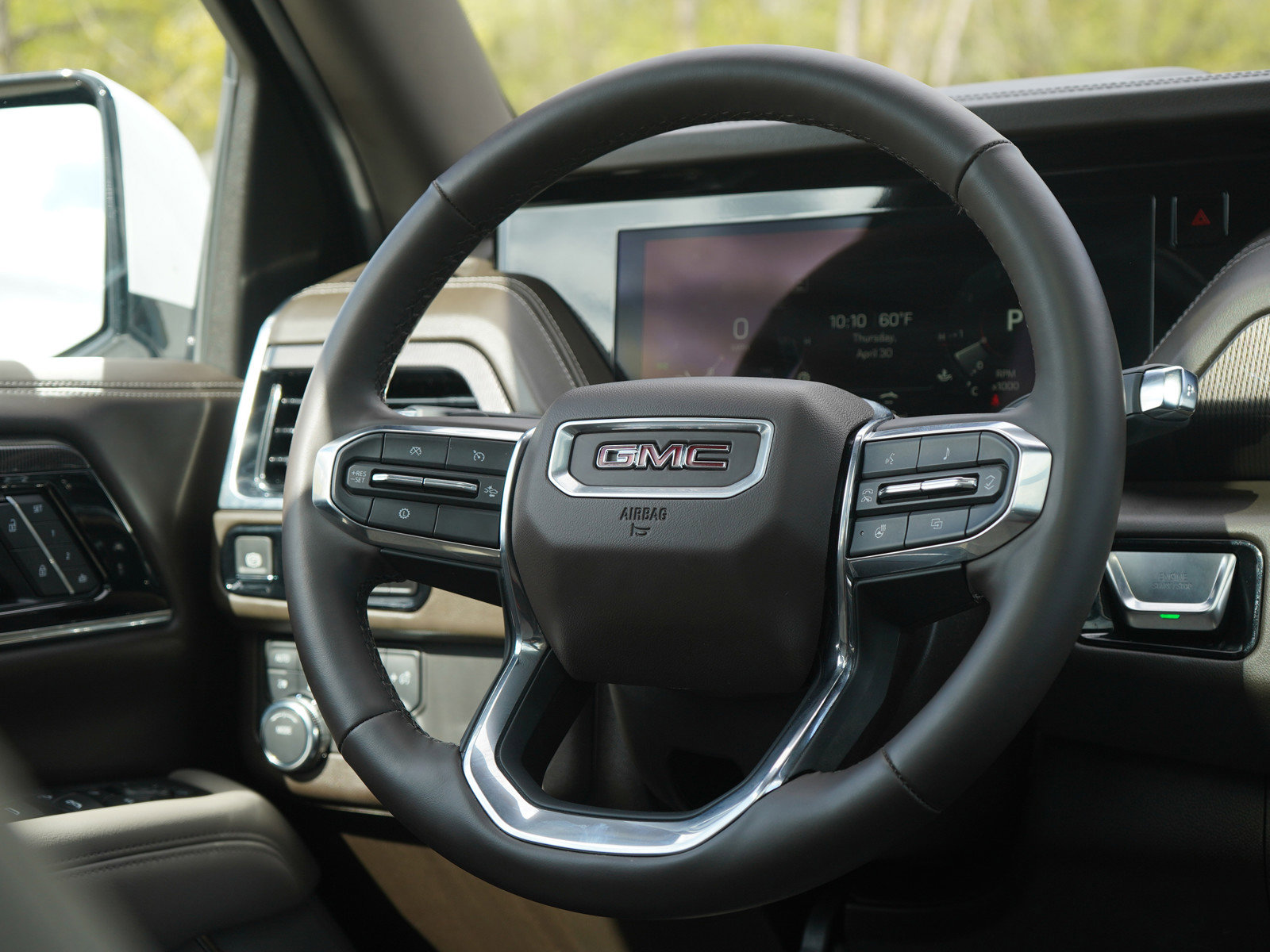 Used 2025 GMC Yukon XL Elevation w/ Technology Package AWD/4WD image 15