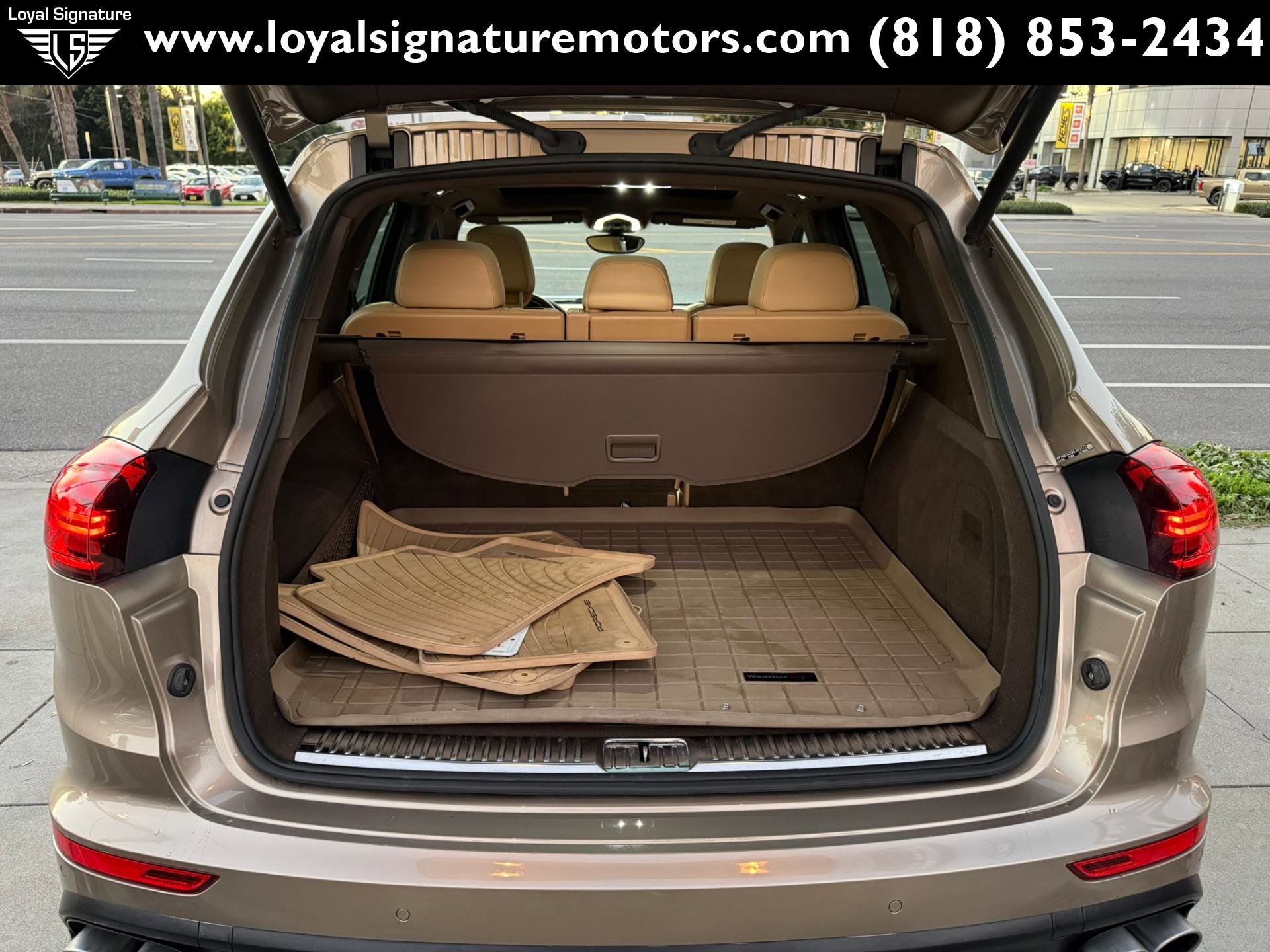 Used 2017 Porsche Cayenne S AWD/4WD image 9