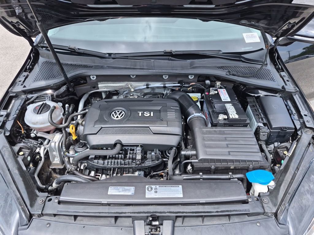 Used 2016 Volkswagen Golf S FWD image 16