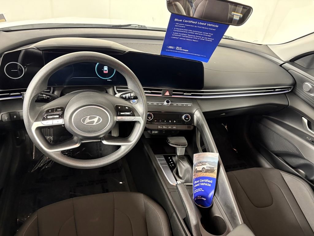 Used 2024 Hyundai Elantra SEL image 25