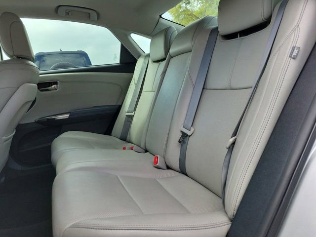 Used 2013 Toyota Avalon Limited image 20