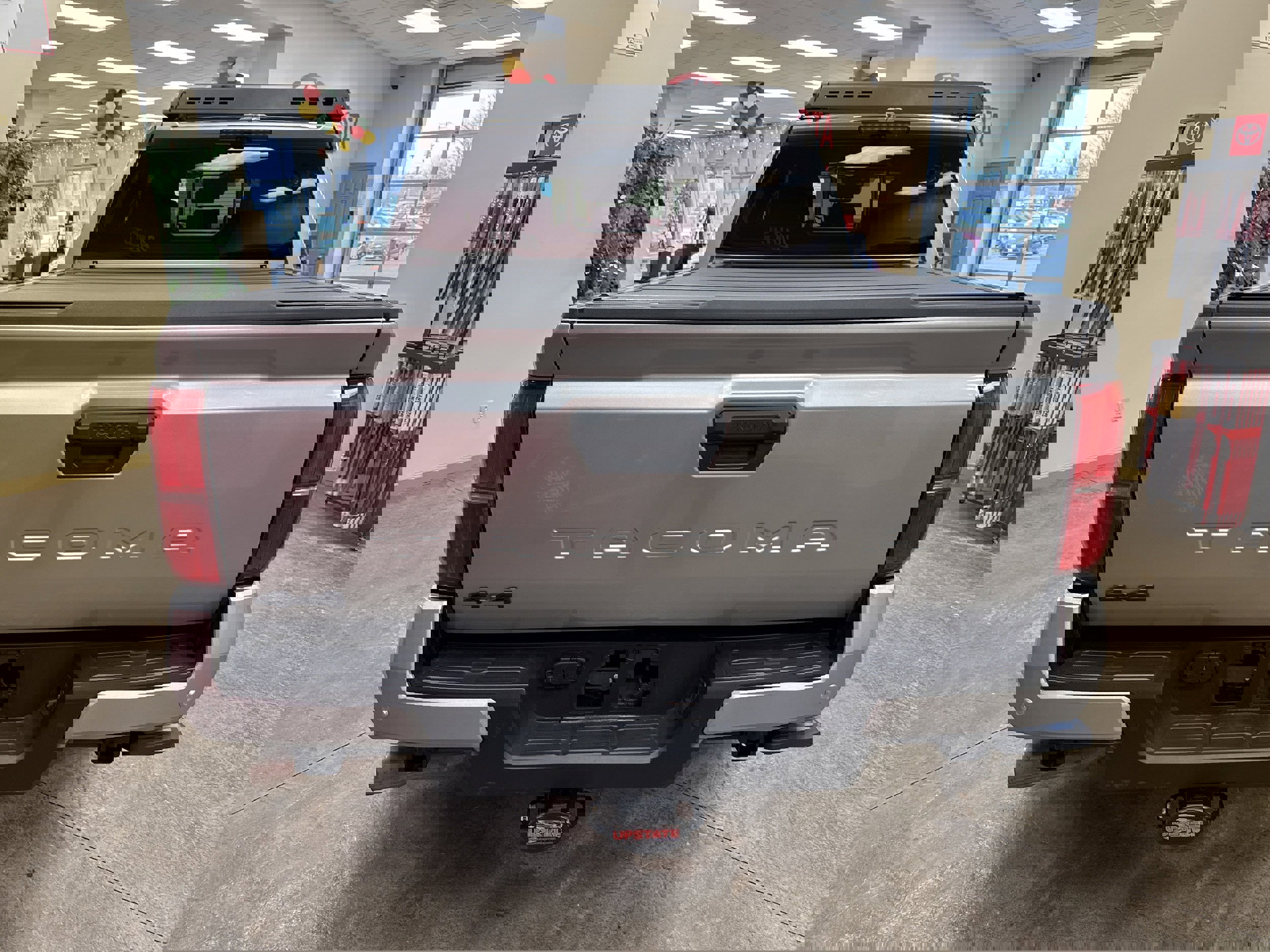 Used 2024 Toyota Tacoma TRD Sport w/ TRD Sport Premium Package image 9