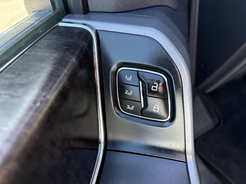 Used 2022 Ford F150 Lariat AWD/4WD image 13