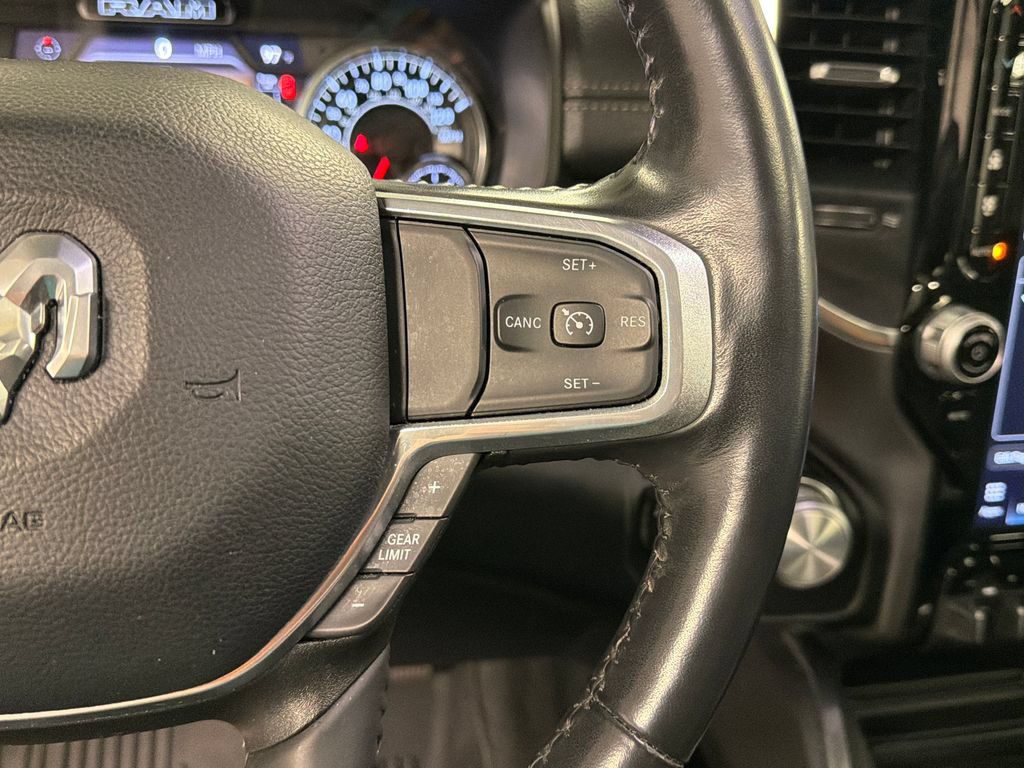 Used 2023 RAM 1500 Laramie AWD/4WD image 32