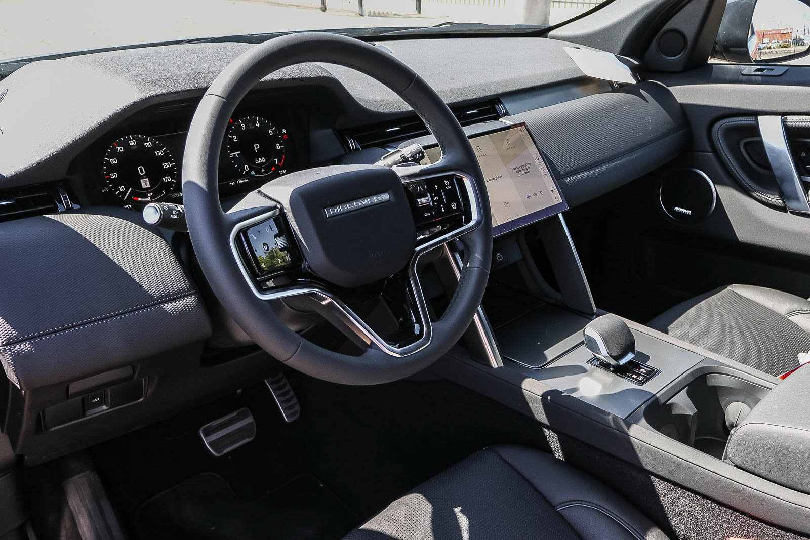 New 2026 Land Rover Discovery Sport Landmark AWD/4WD image 24