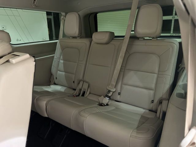 Used 2019 Lincoln Navigator L Reserve AWD/4WD image 25
