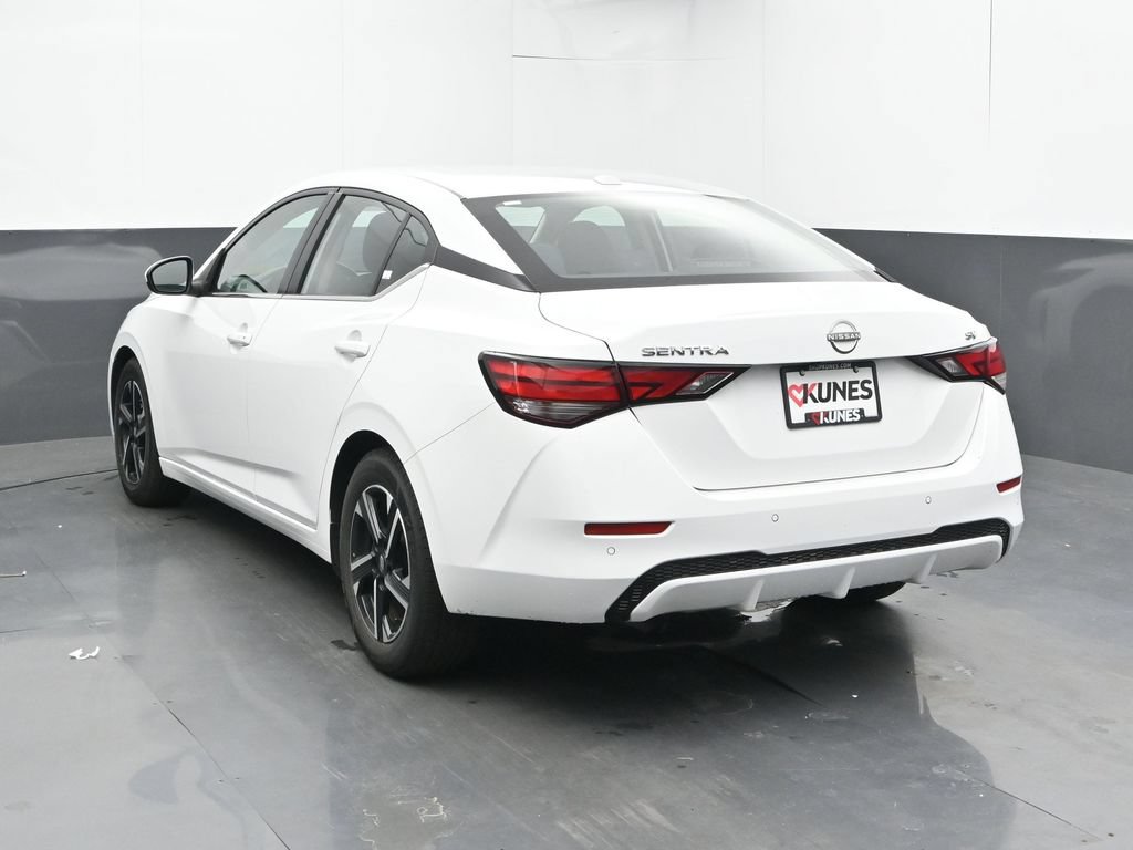 Used 2024 Nissan Sentra SV FWD image 11