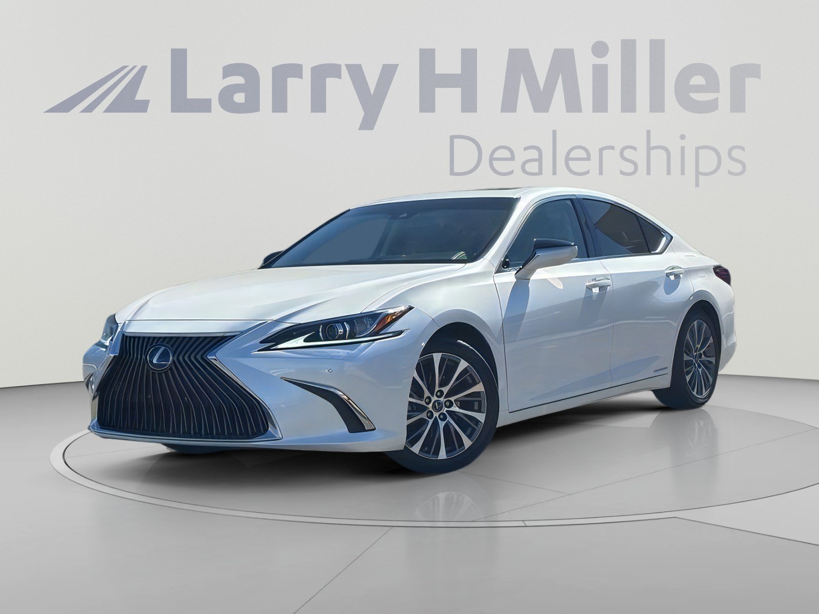 Used 2021 Lexus ES 300h w/ Premium Package FWD image 2