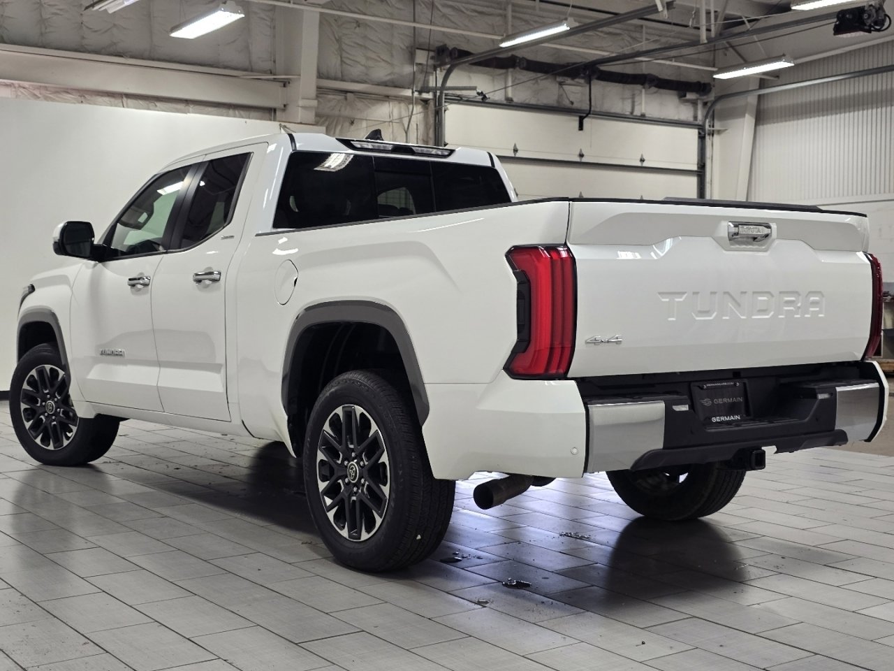 Used 2024 Toyota Tundra Limited image 14