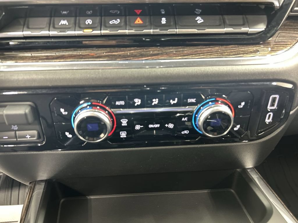 Certified 2023 GMC Sierra 1500 Elevation w/ Preferred Package AWD/4WD image 17