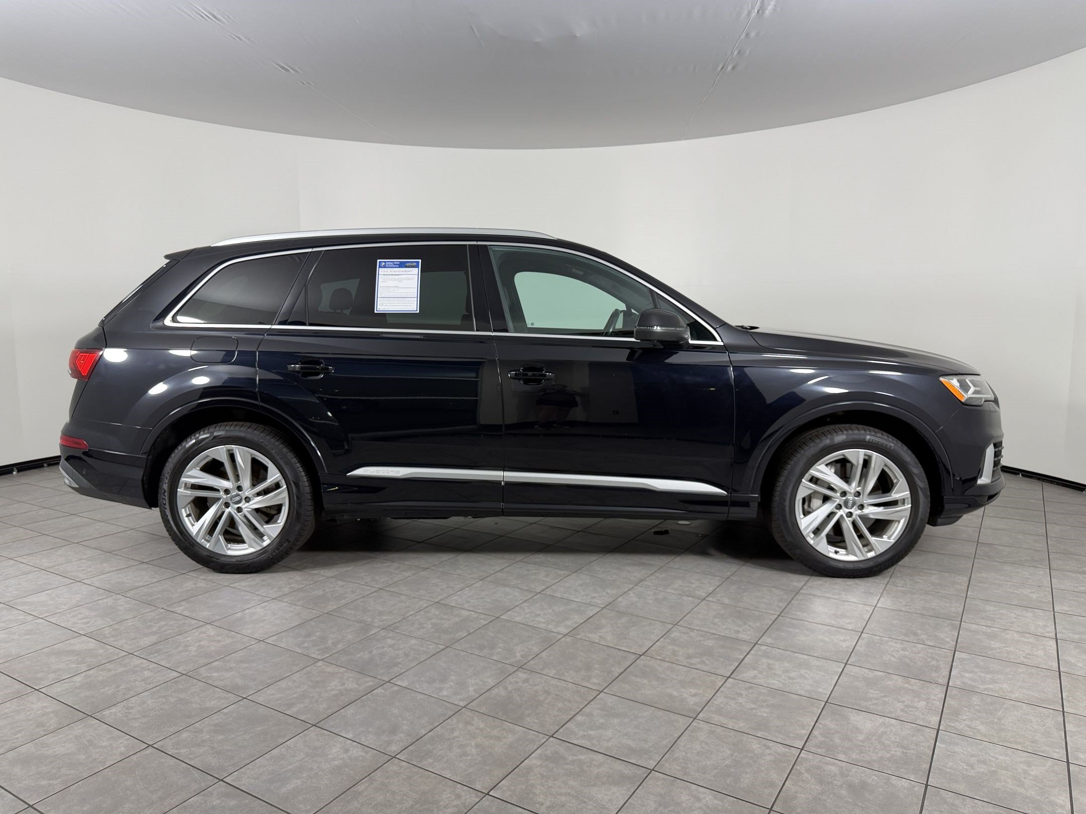 Used 2021 Audi Q7 3.0T Premium Plus w/ Premium Plus Package AWD/4WD image 8