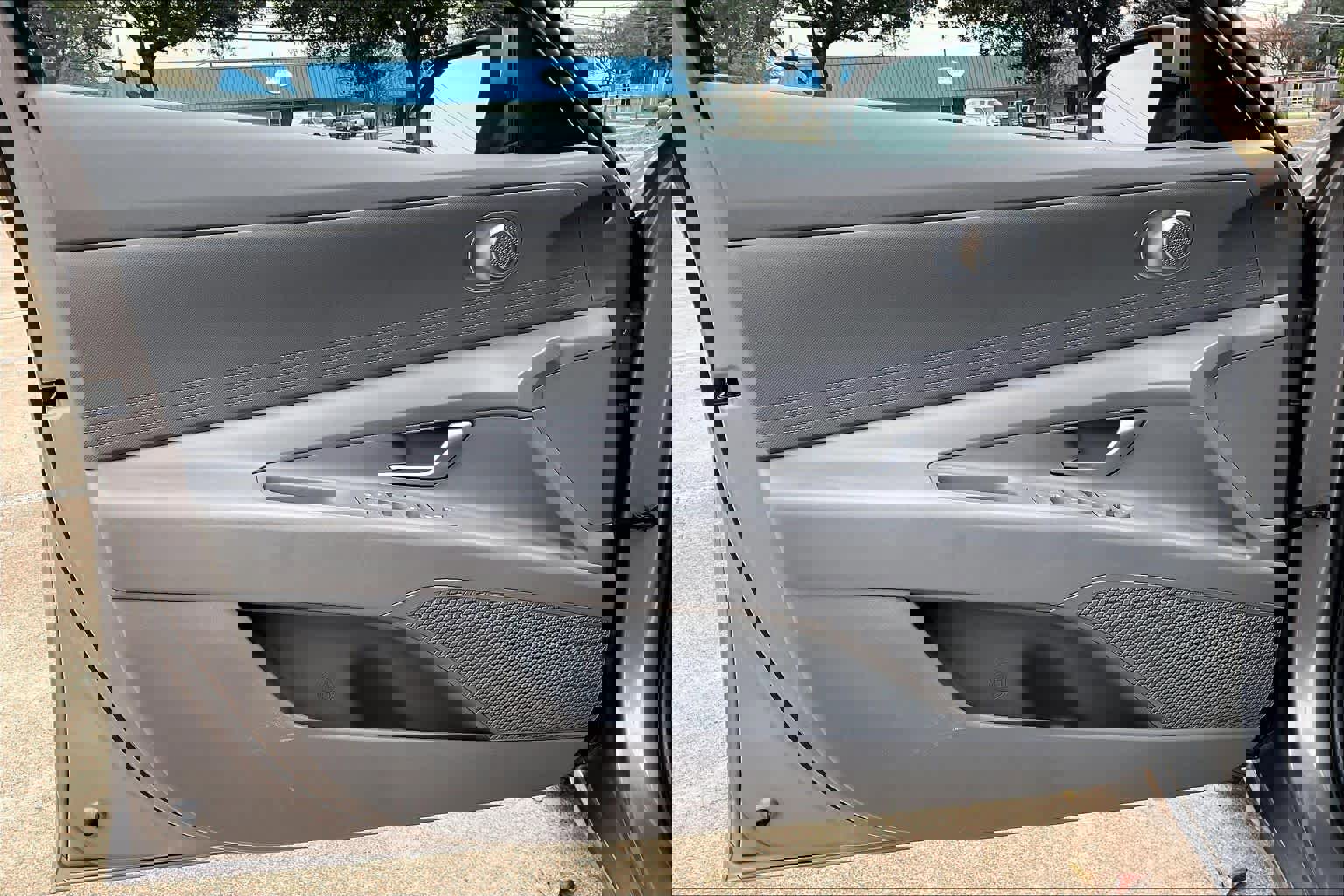 Used 2022 Hyundai Elantra SEL w/ Preferred Accessory Package image 18