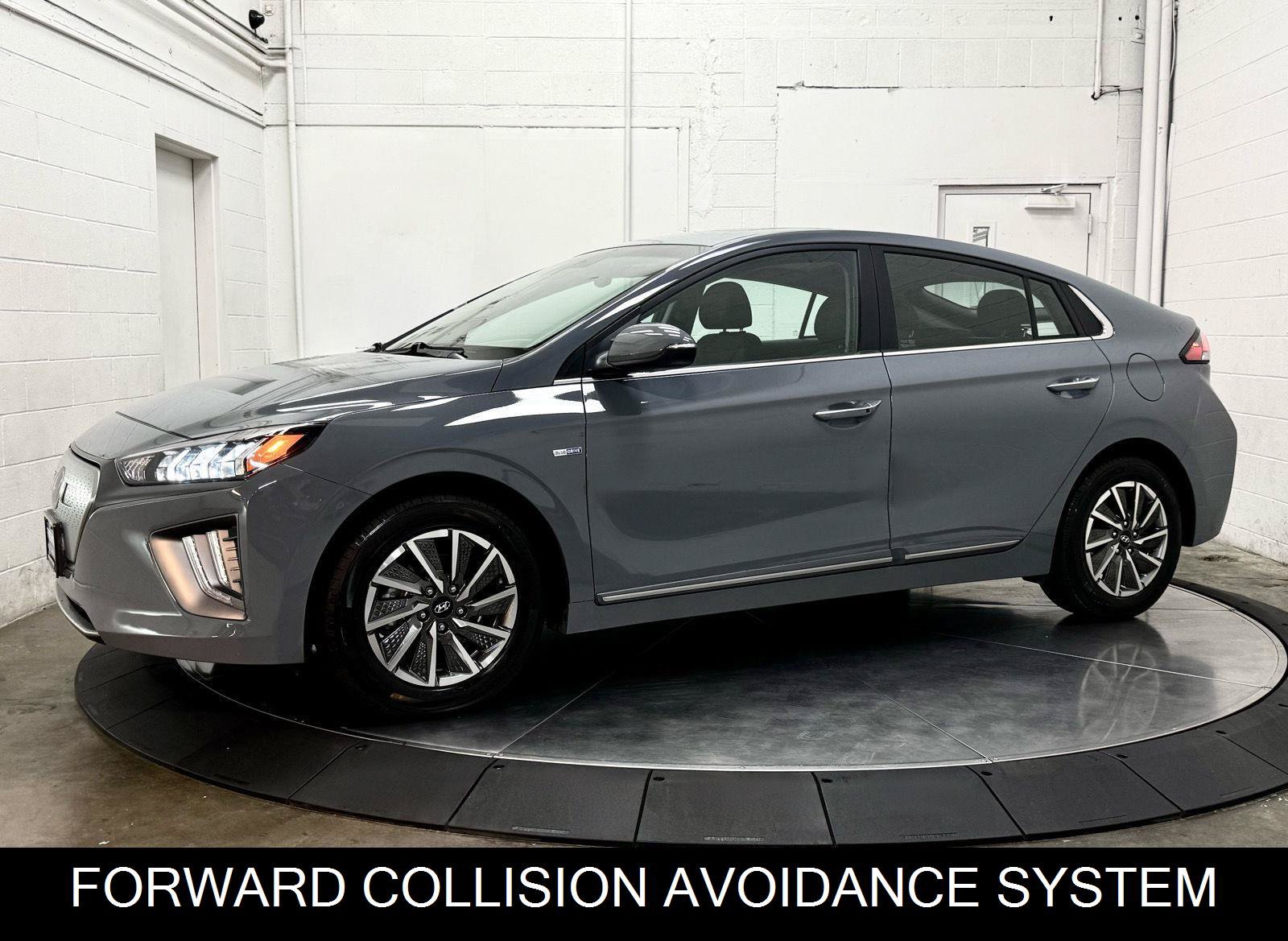 Used 2020 Hyundai Ioniq Limited FWD image 4