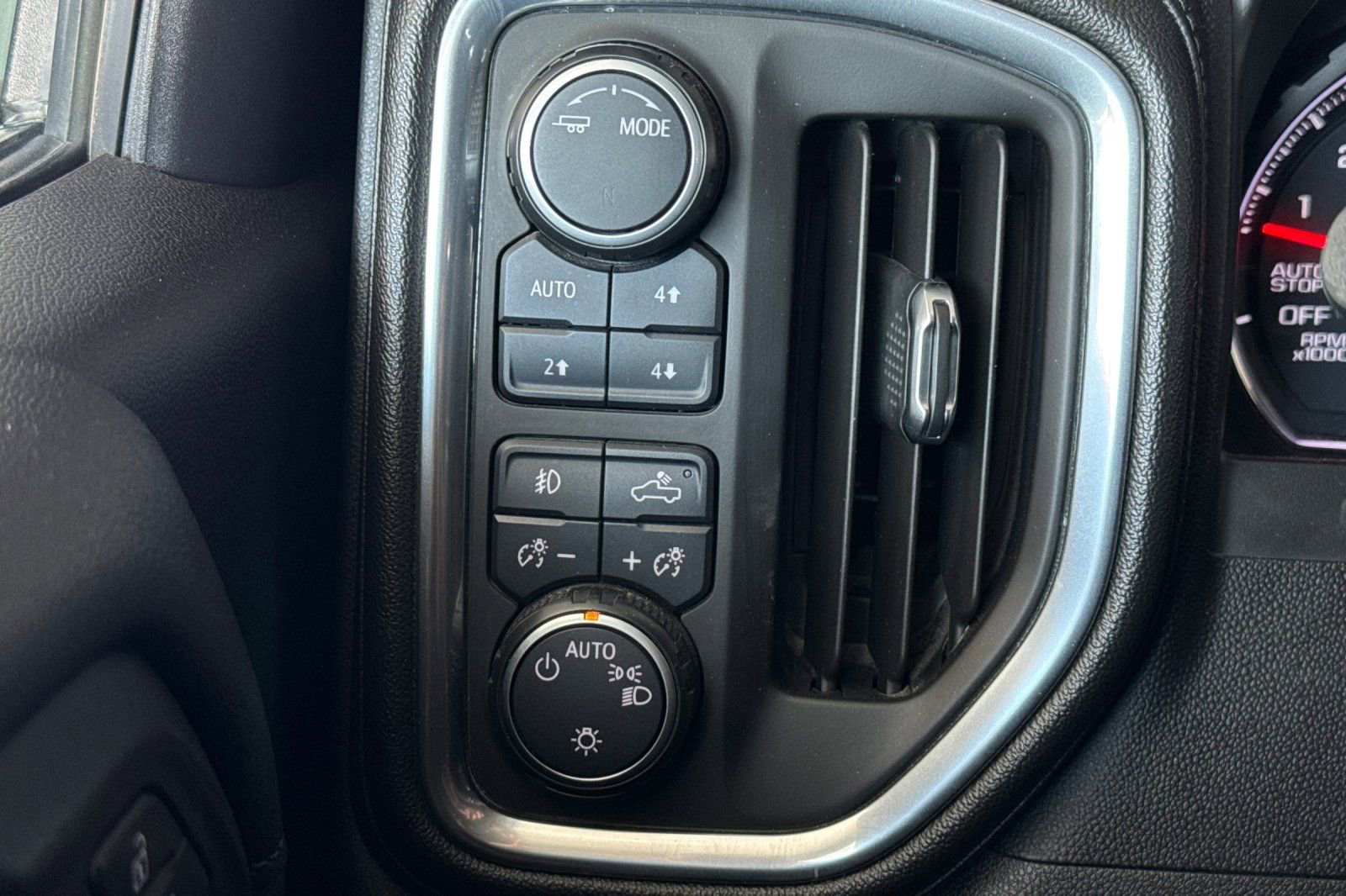 Used 2020 Chevrolet Silverado 1500 RST w/ All-Star Edition AWD/4WD image 30
