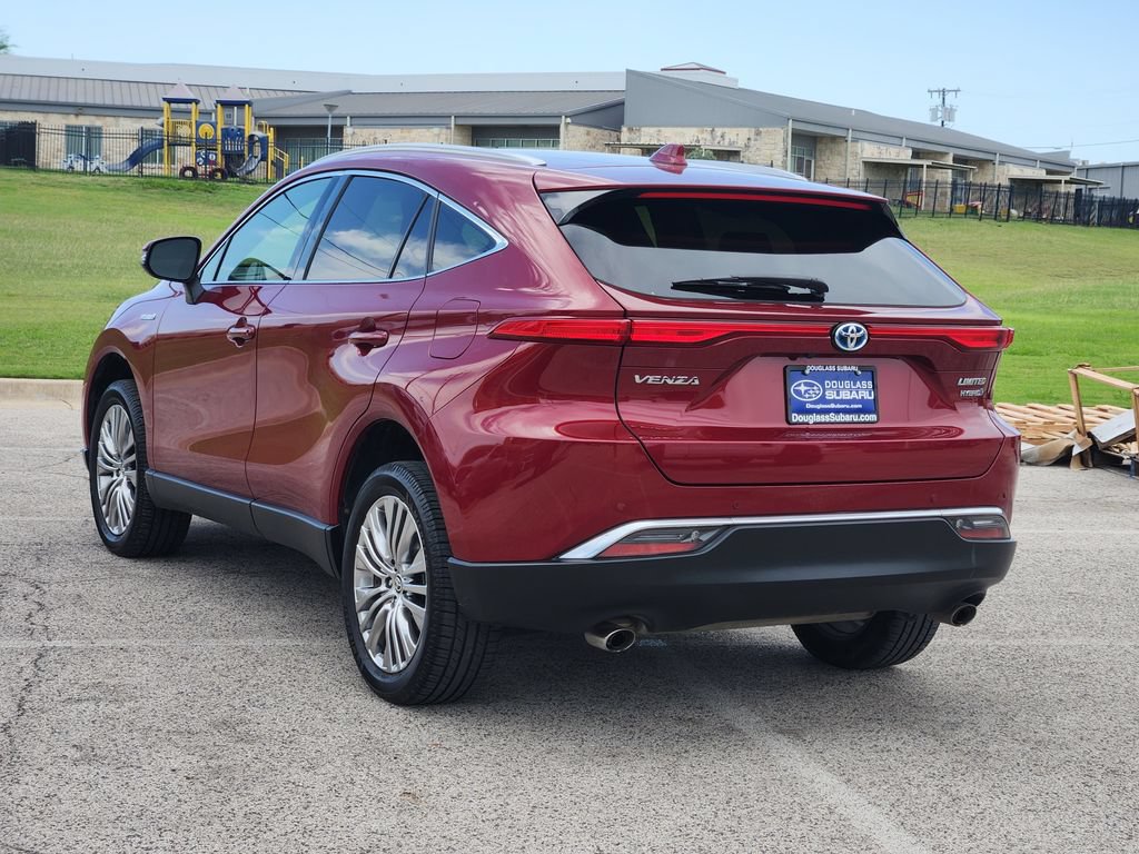 Used 2021 Toyota Venza Limited AWD/4WD image 4