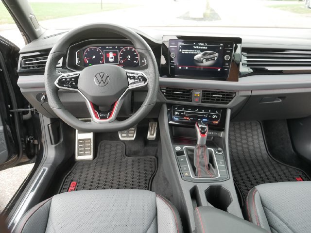 Certified 2025 Volkswagen Jetta GLI Autobahn FWD image 21