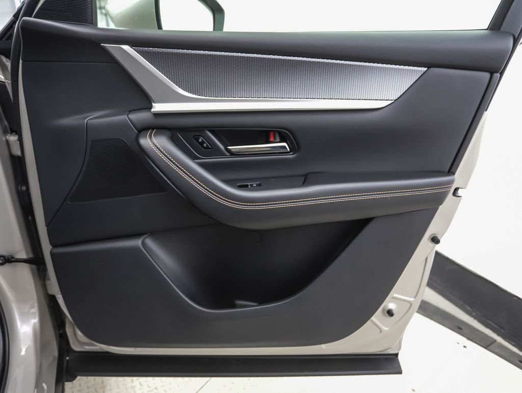 Used 2025 MAZDA CX-90 3.3 Turbo w/ Preferred Package AWD/4WD image 32