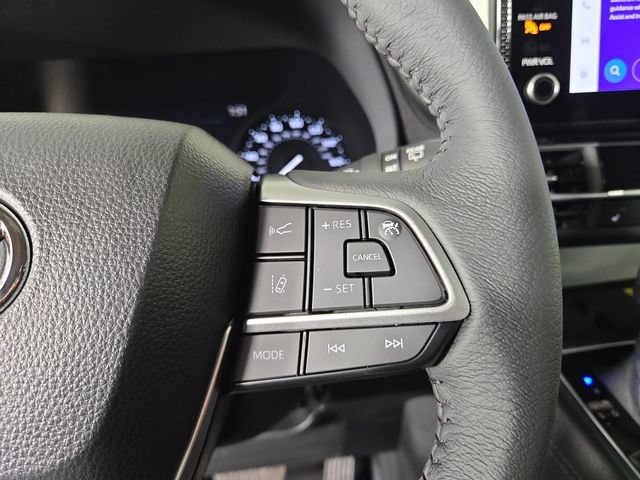 New 2026 Toyota Sienna XLE FWD image 23