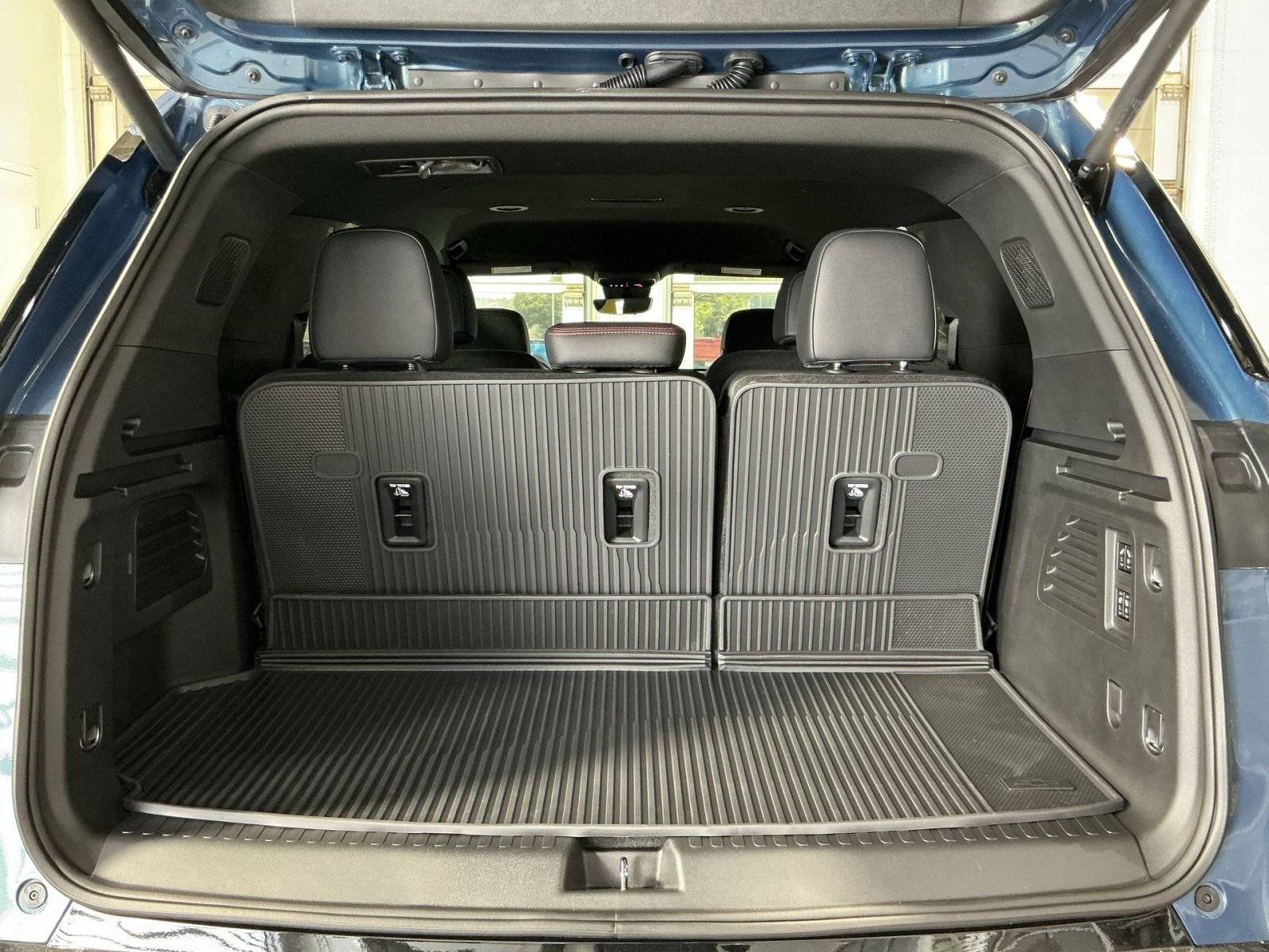 New 2026 Chevrolet Traverse RS FWD image 26