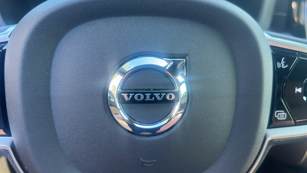 Used 2022 Volvo XC60 B6 Inscription AWD/4WD image 34