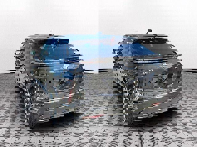 Used 2023 Cadillac Lyriq 2WD image 4