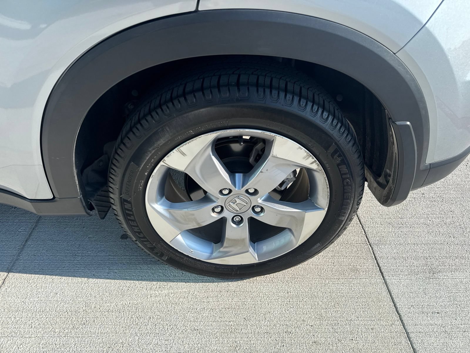 Used 2019 Honda HR-V LX image 6