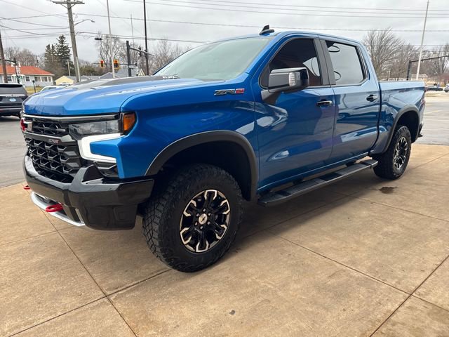 Used 2022 Chevrolet Silverado 1500 ZR2 w/ Technology Package image 5