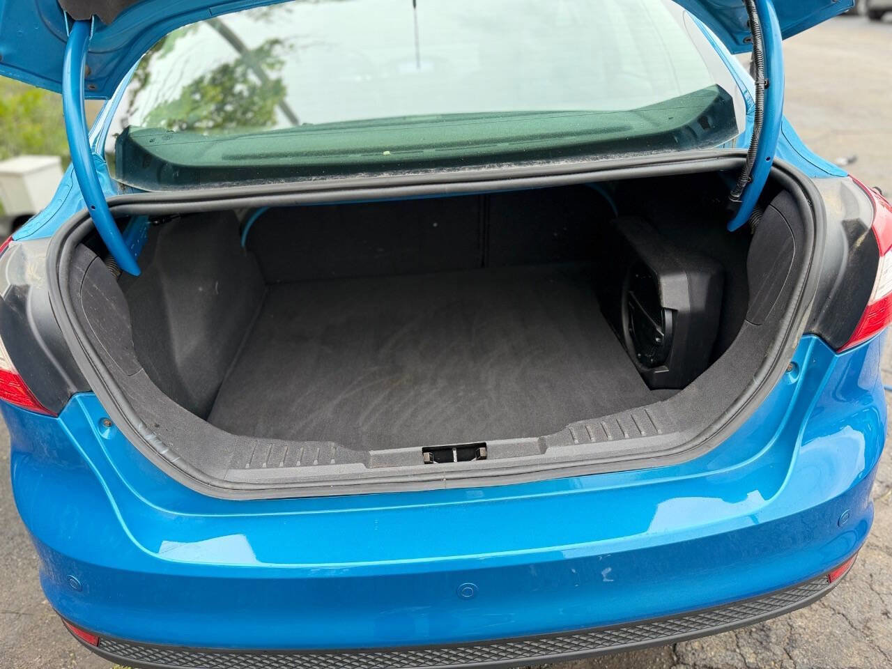 Used 2013 Ford Focus Titanium FWD image 11