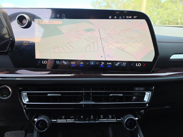New 2026 Chevrolet Traverse RS w/ LPO, Floor Liner Package FWD image 27