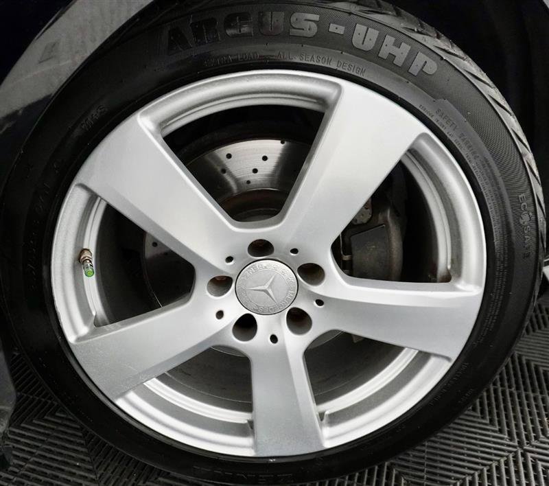 Used 2012 Mercedes-Benz E 350 4MATIC Sedan image 3