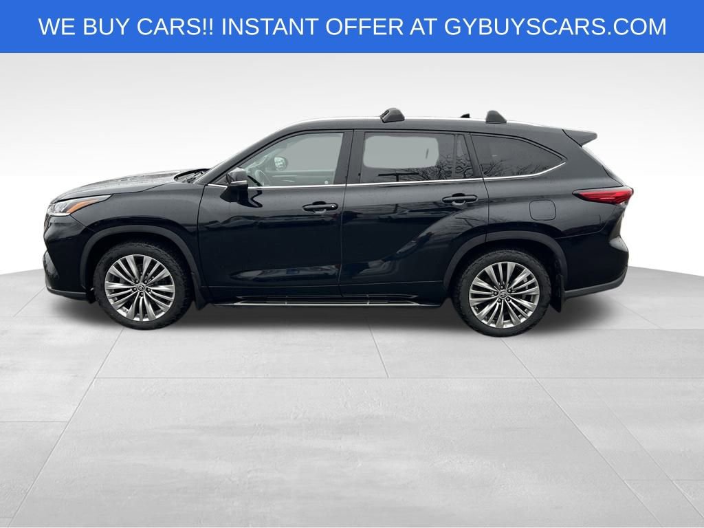 Used 2020 Toyota Highlander Platinum image 2