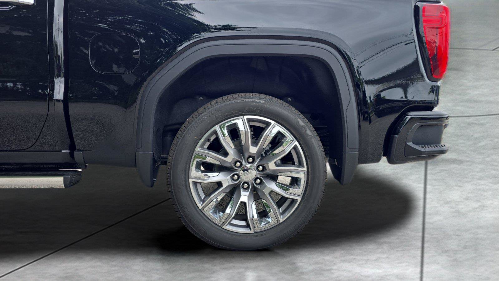 New 2026 GMC Sierra 1500 Denali w/ Denali Reserve Package AWD/4WD image 33