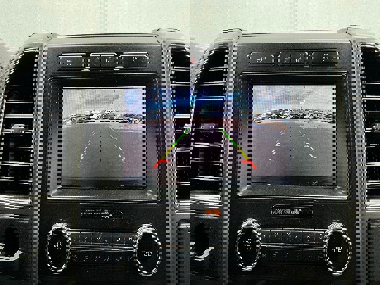 Used 2020 Ford Expedition XLT w/ Equipment Group 202A image 32