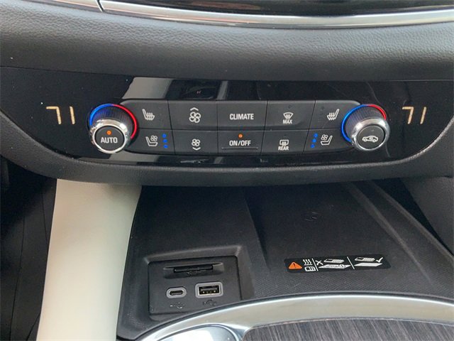 Used 2023 Buick Enclave Avenir w/ Avenir Technology Package image 27