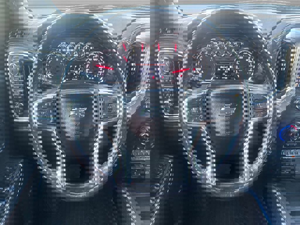 Used 2020 Chevrolet Silverado 1500 LT Trail Boss w/ Midnight Edition image 12