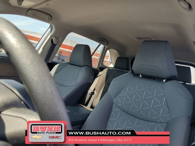 Used 2024 Toyota RAV4 XLE image 17